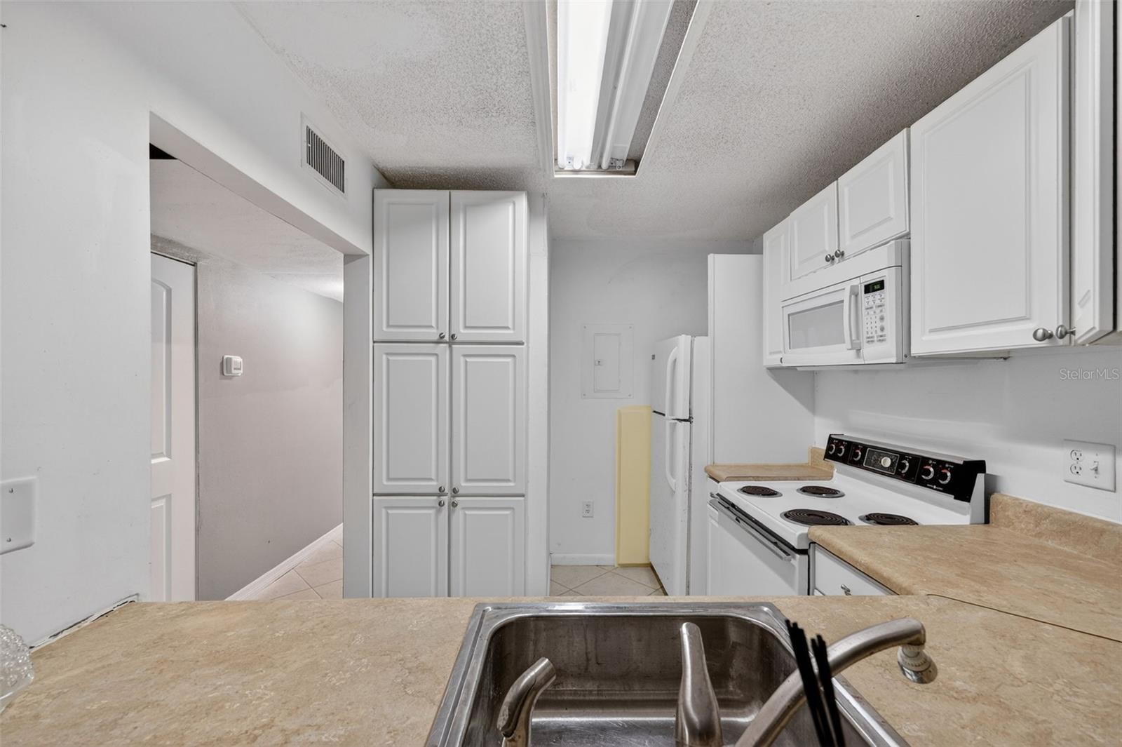 Image 9 of 35 For 1398 Shady Pine Way A1