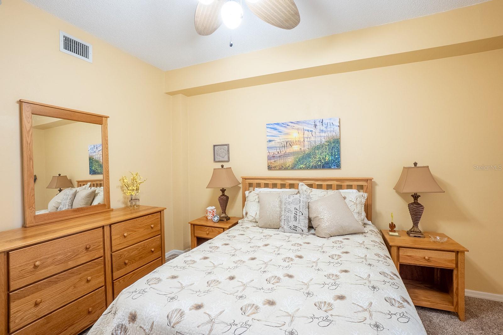 Image 11 of 70 For 104 Surfview Drive 2204