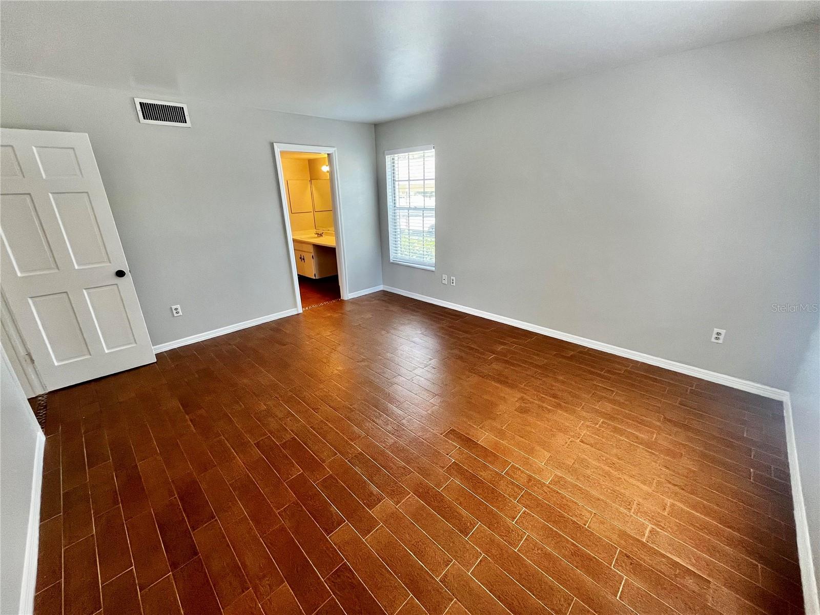 Image 12 of 31 For 10368 Carrollwood Lane 234