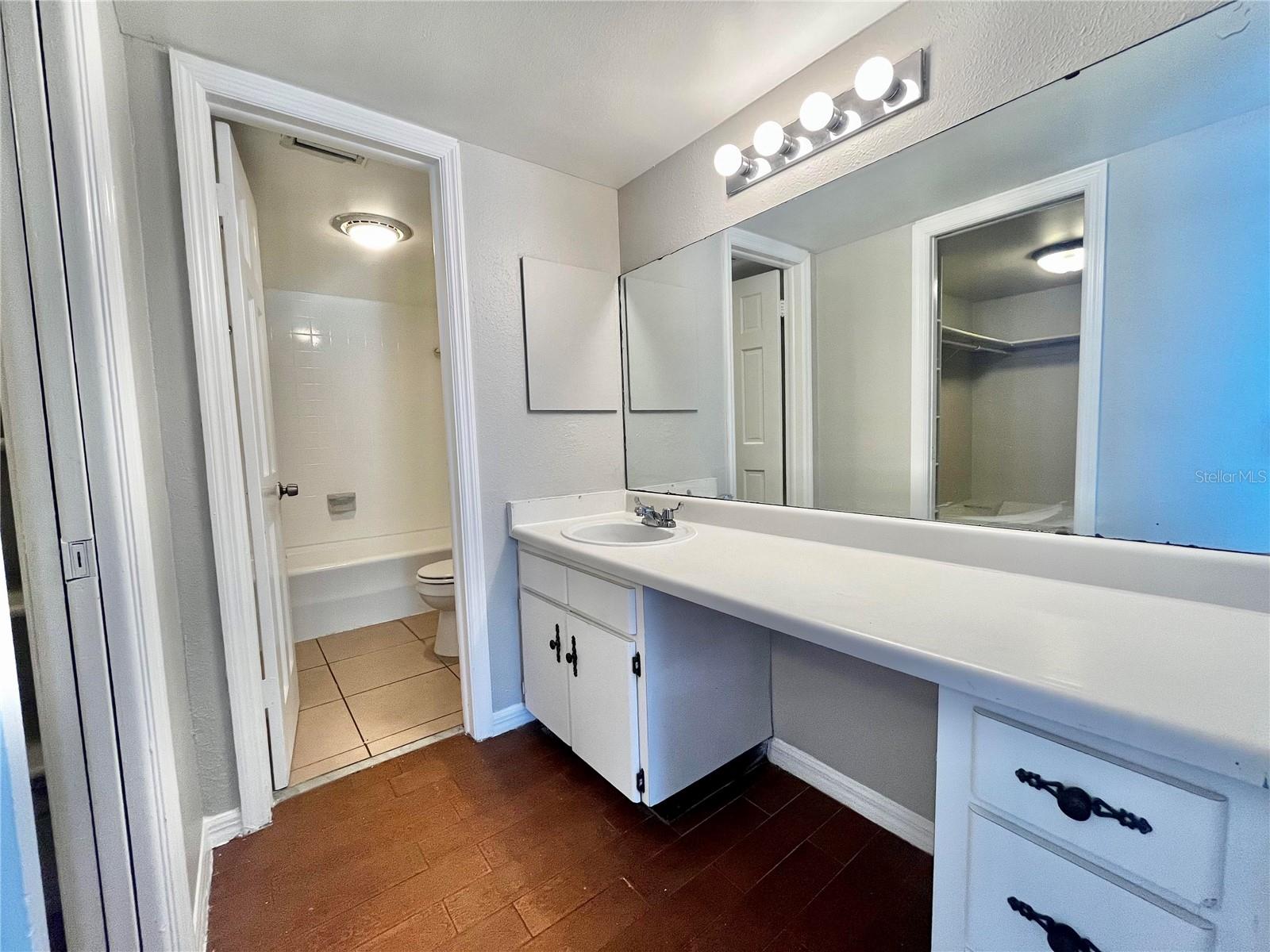 Image 13 of 31 For 10368 Carrollwood Lane 234