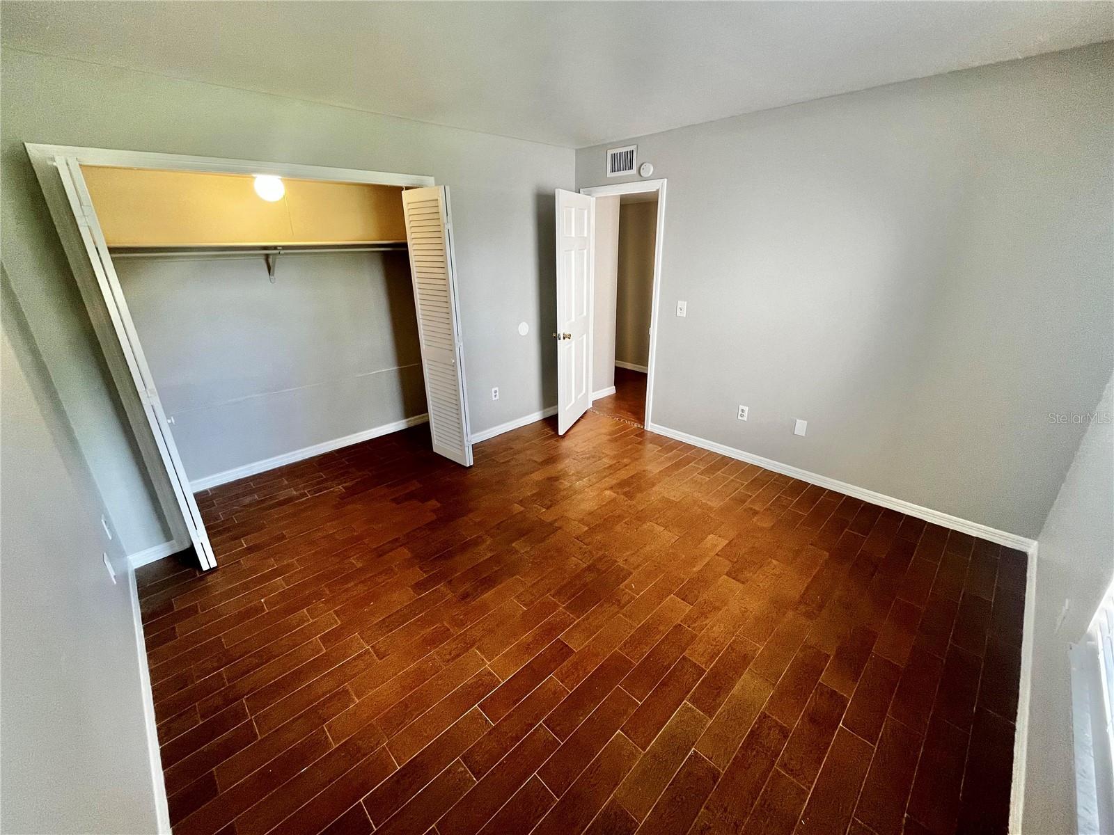 Image 18 of 31 For 10368 Carrollwood Lane 234