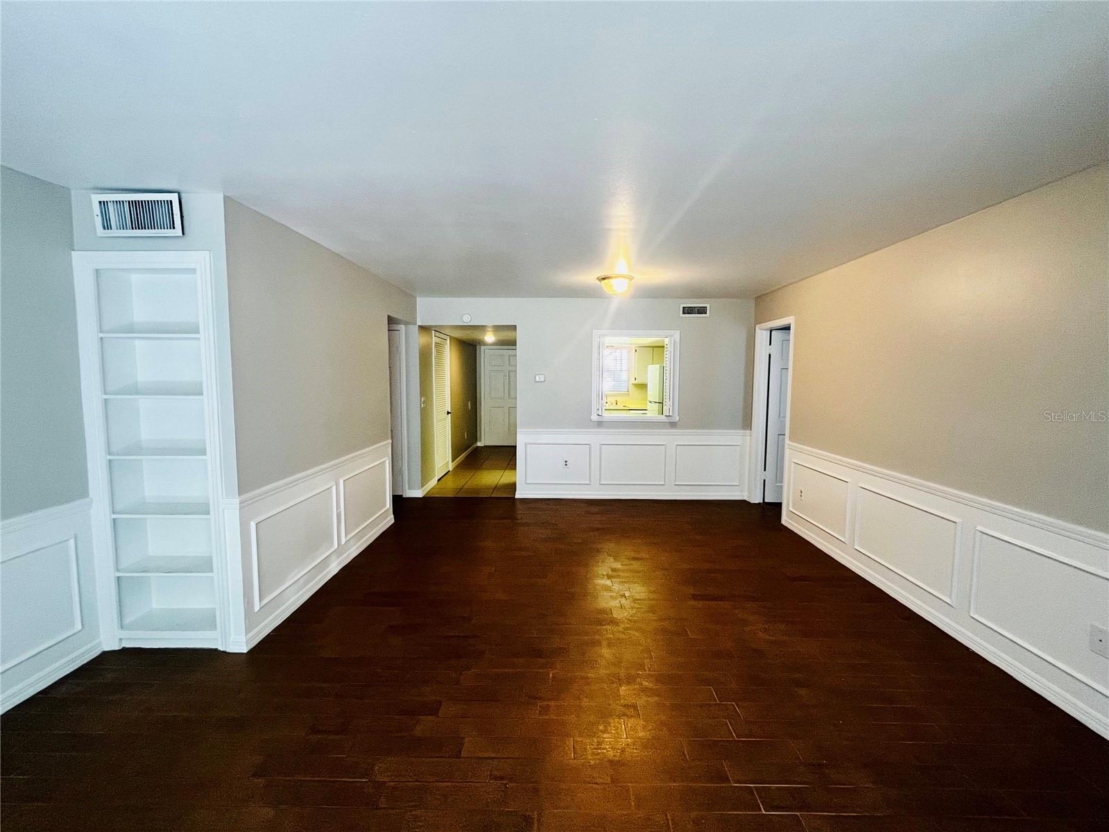 Image 7 of 31 For 10368 Carrollwood Lane 234