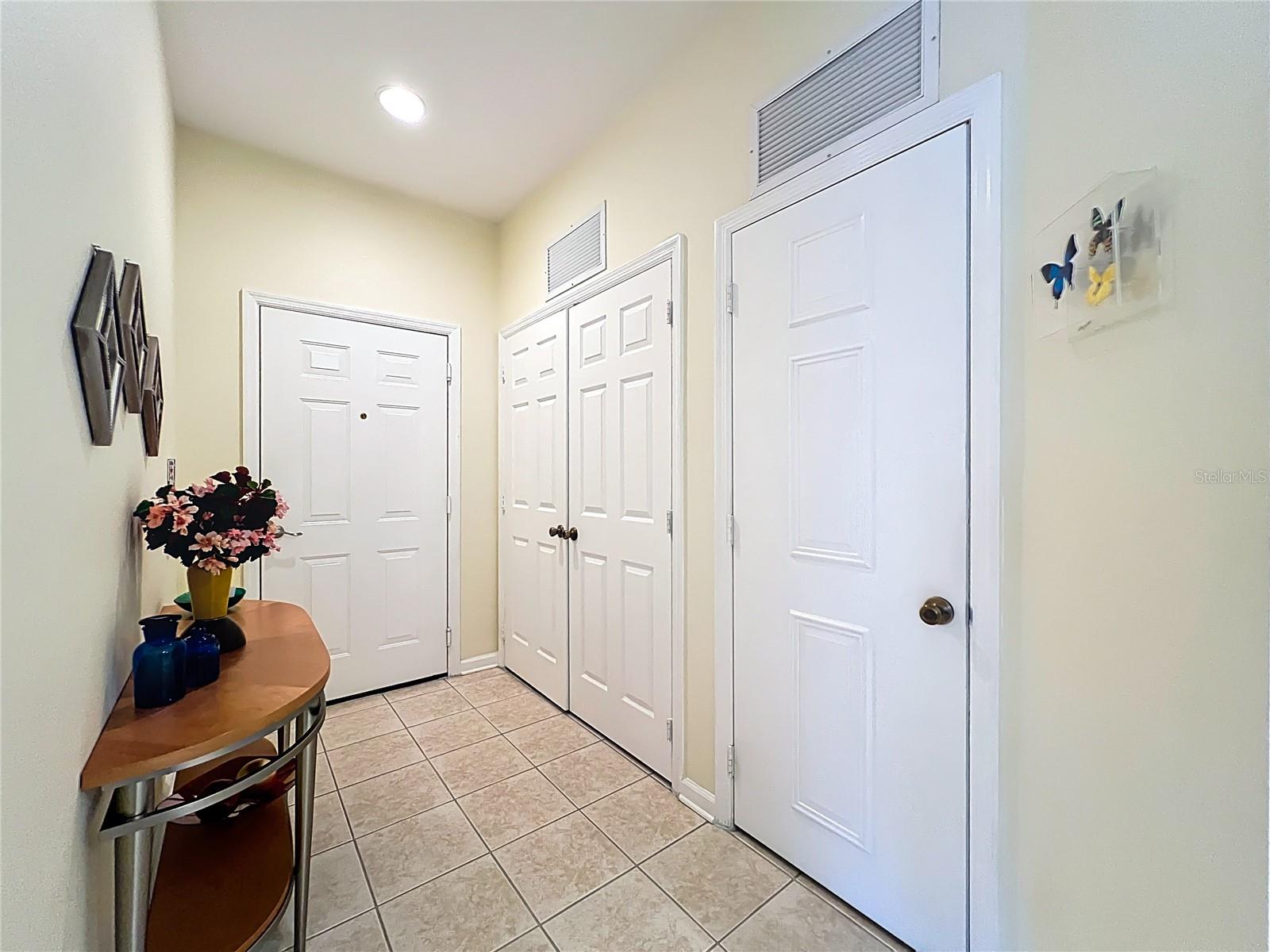 Image 3 of 52 For 6100 Stevenson Drive 306