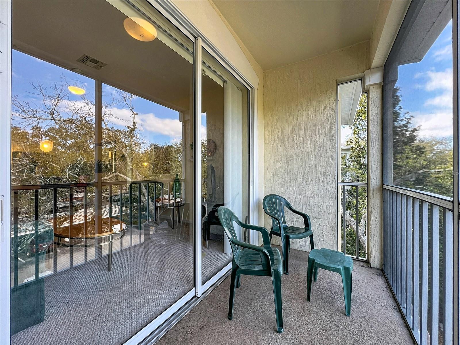 Image 40 of 52 For 6100 Stevenson Drive 306