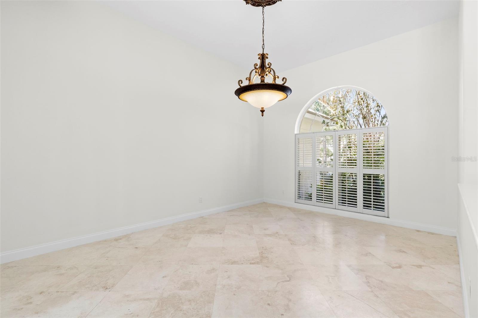 Image 12 of 52 For 5031 Wesley Drive