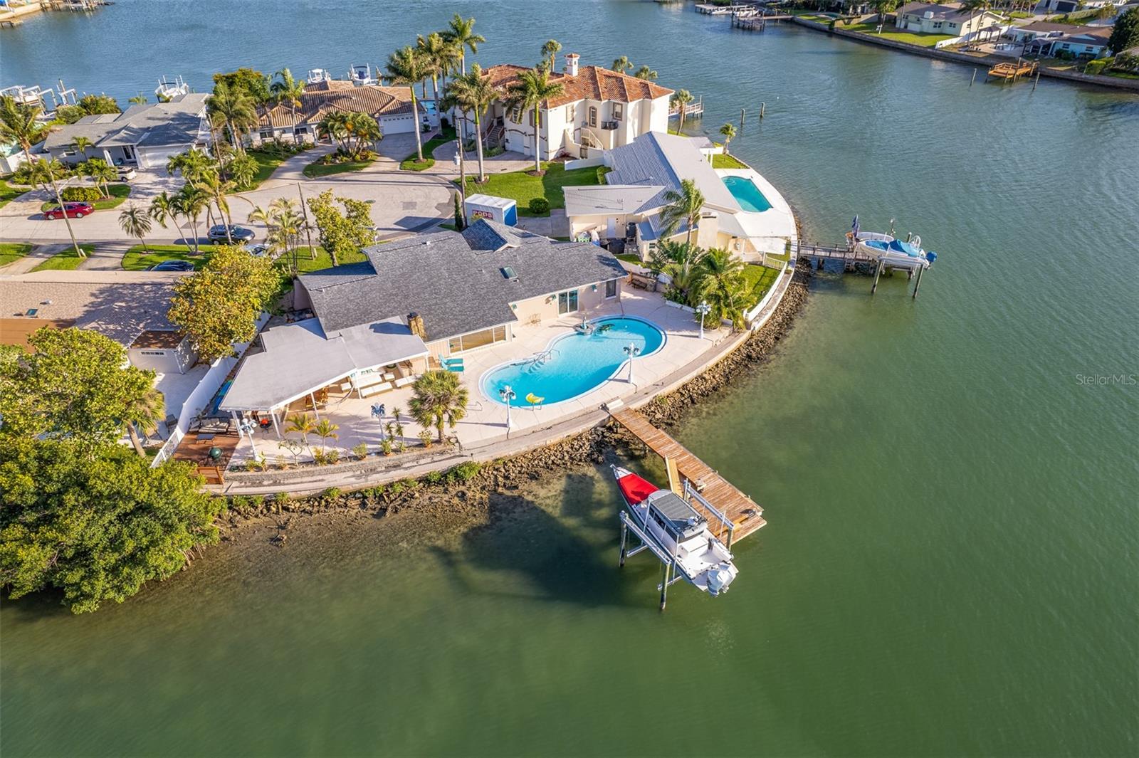 Image 9 of 22 For 7985 4th Avenue S