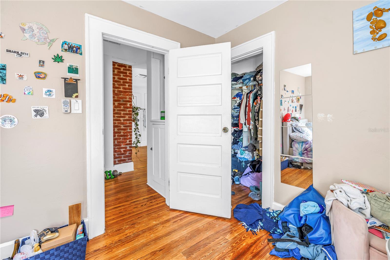 Listing photo id 20 for 1726 2nd Avenue N