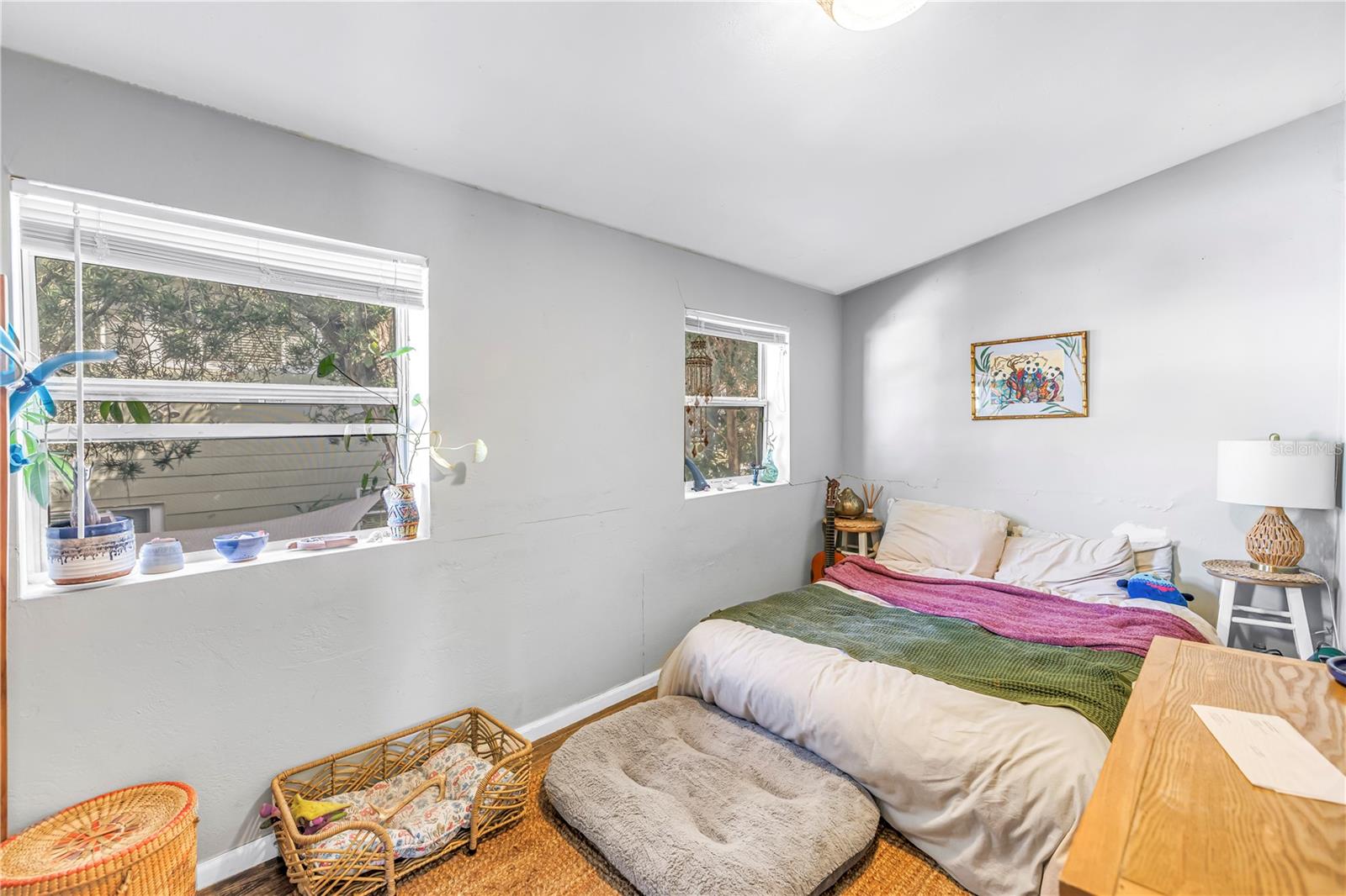 Listing photo id 25 for 1726 2nd Avenue N