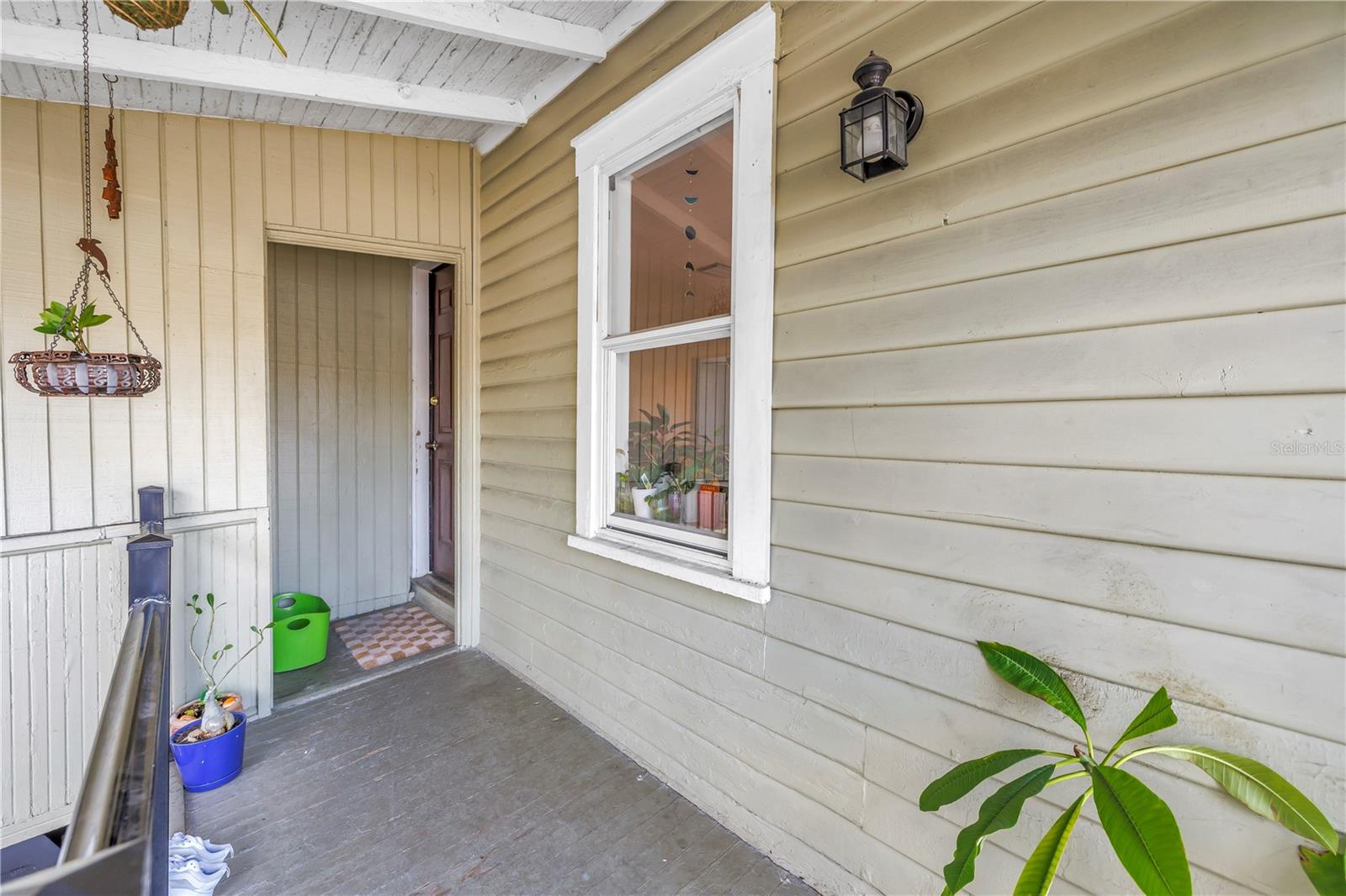 Listing photo id 34 for 1726 2nd Avenue N