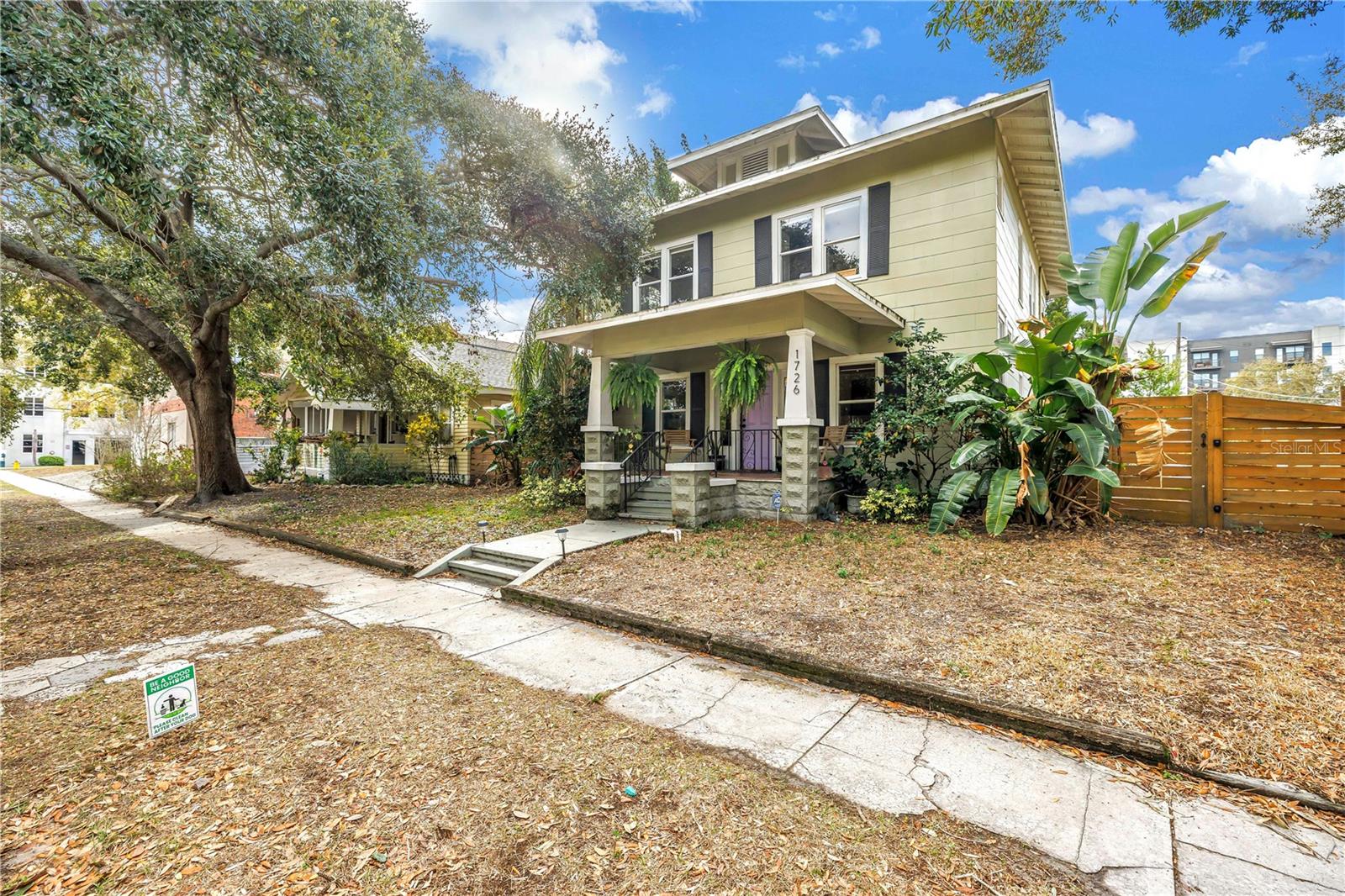 Listing photo id 64 for 1726 2nd Avenue N