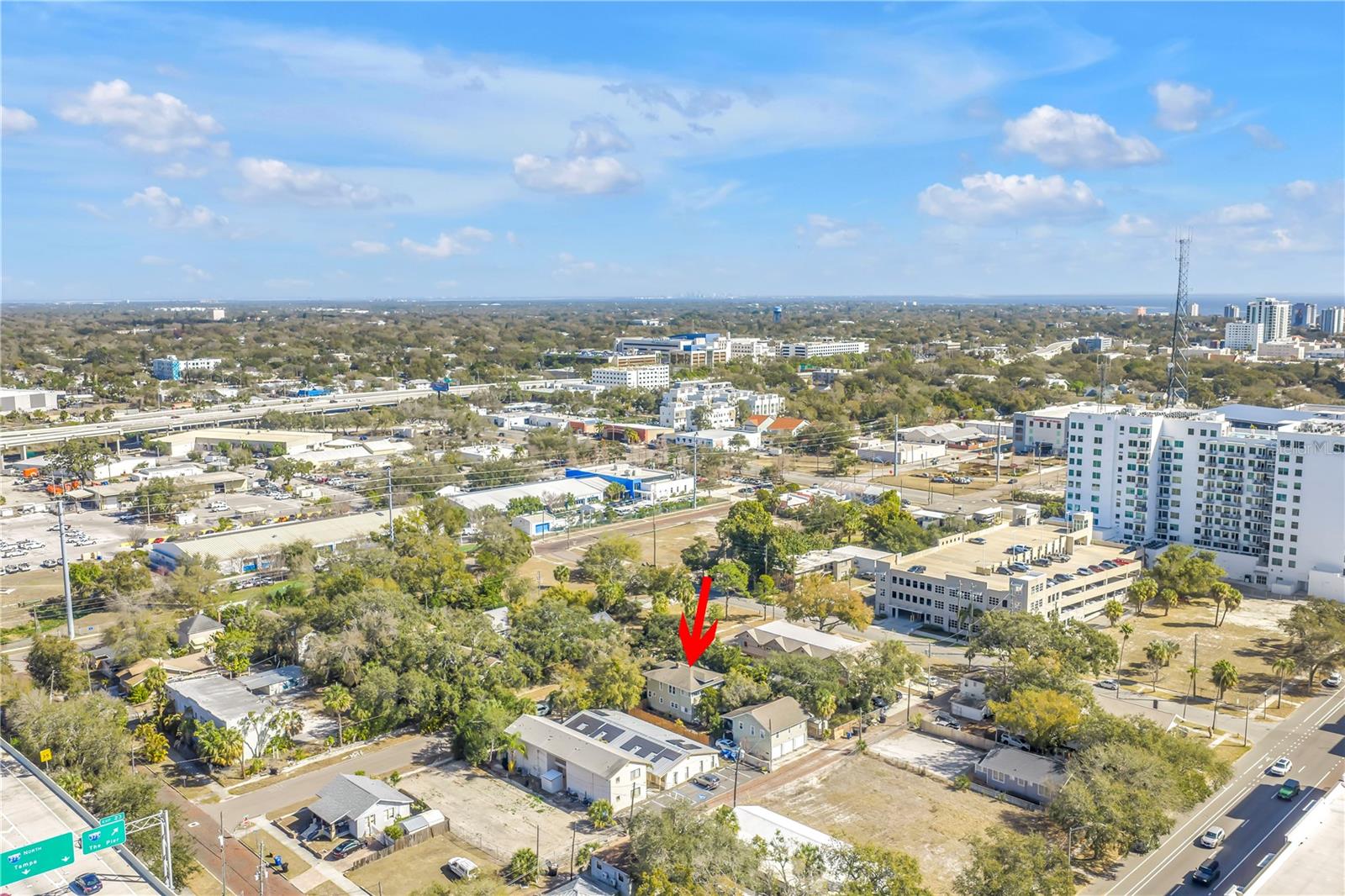 Listing photo id 67 for 1726 2nd Avenue N