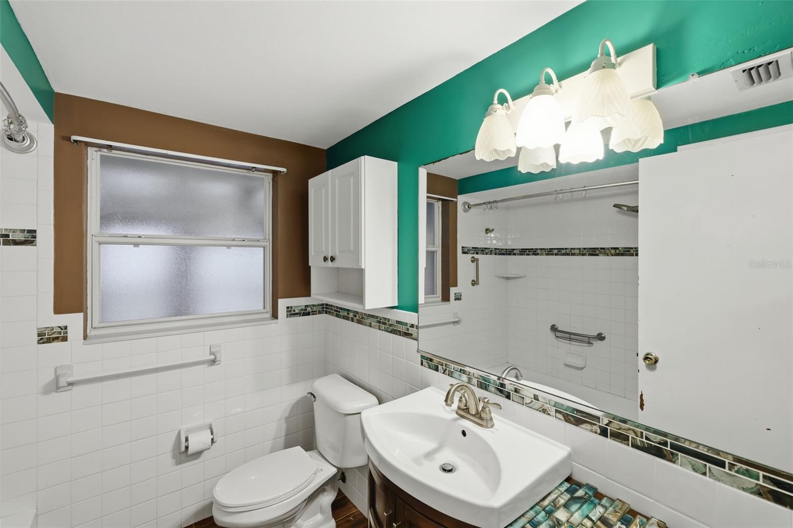 Listing photo id 16 for 10629 Cymbid Drive