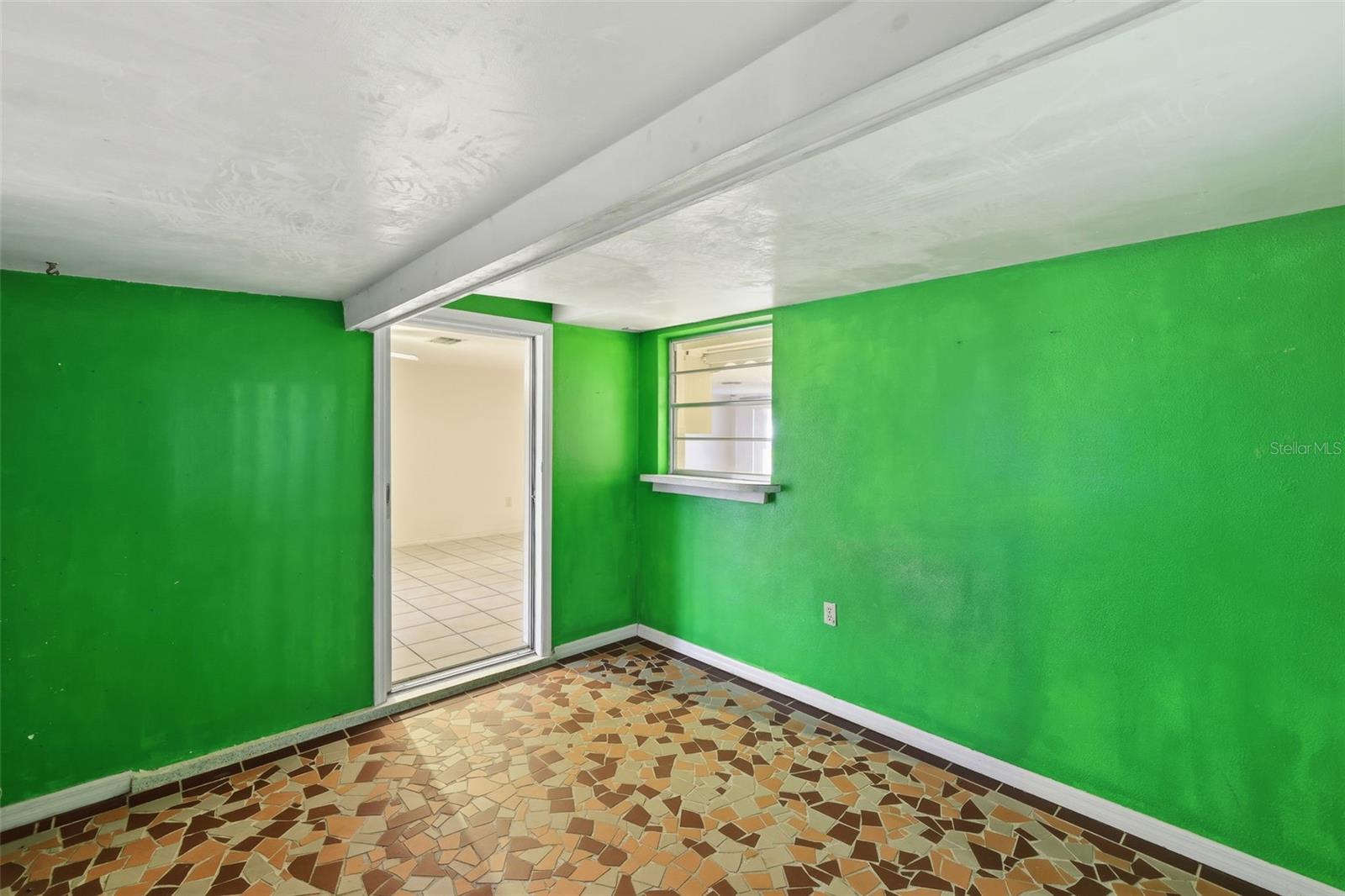 Listing photo id 18 for 10629 Cymbid Drive