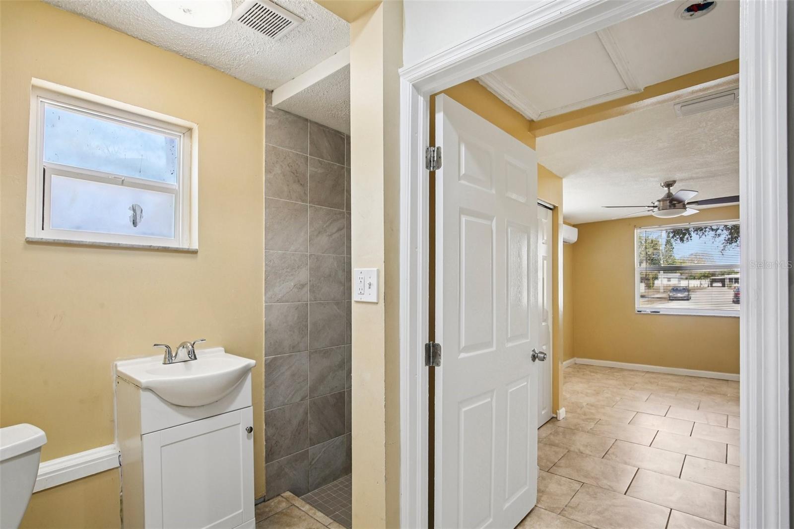 Image 15 of 54 For 6896 78th Avenue N