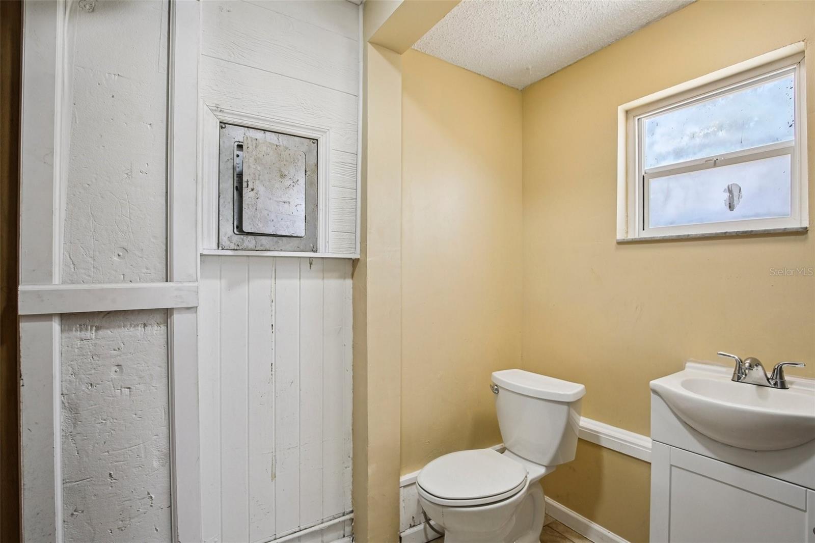 Image 16 of 54 For 6896 78th Avenue N