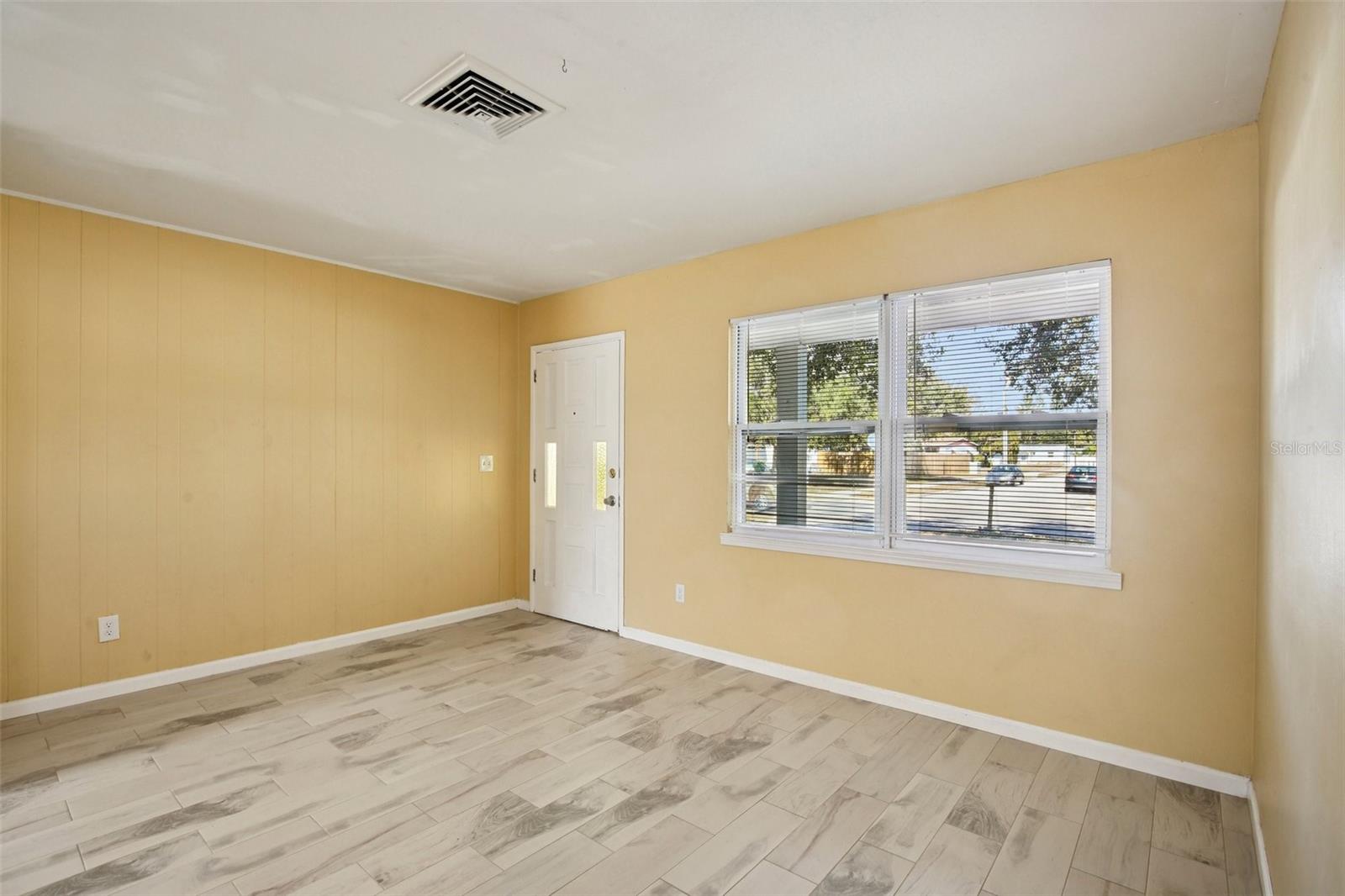 Image 19 of 54 For 6896 78th Avenue N