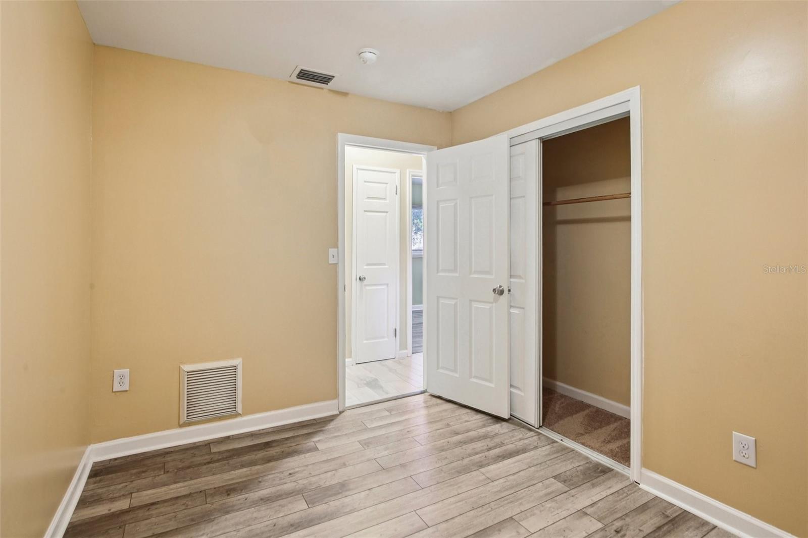 Image 23 of 54 For 6896 78th Avenue N