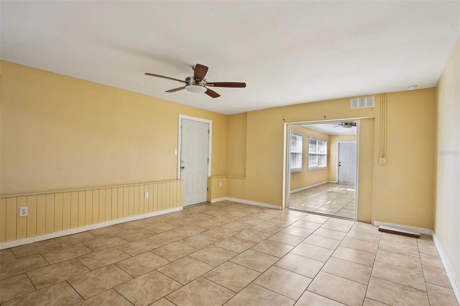 Image 28 of 54 For 6896 78th Avenue N