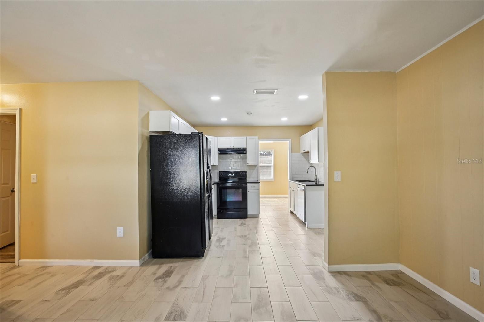 Image 9 of 54 For 6896 78th Avenue N