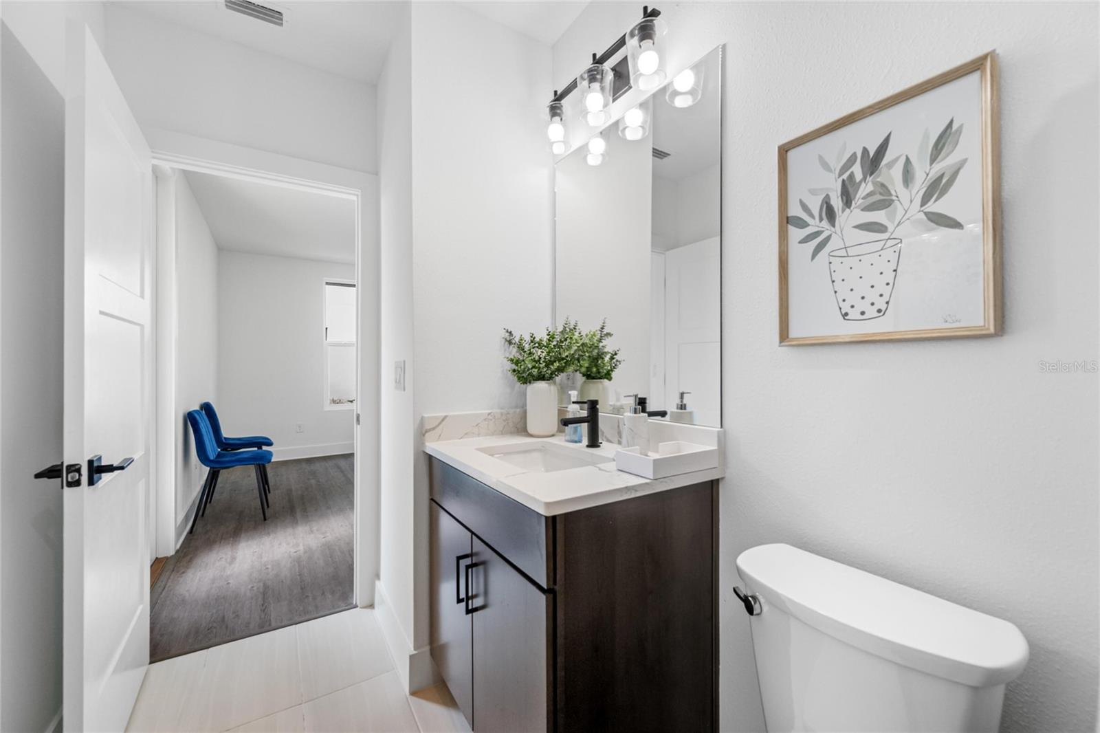 Listing photo id 9 for 315 15th Street N