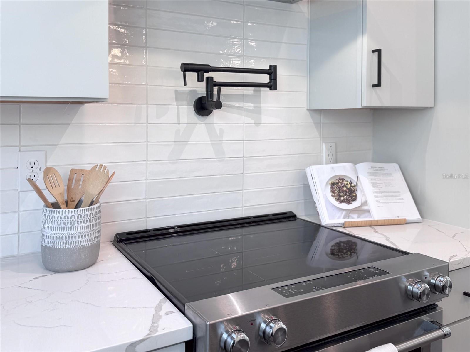 Listing photo id 1 for 315 15th Street N