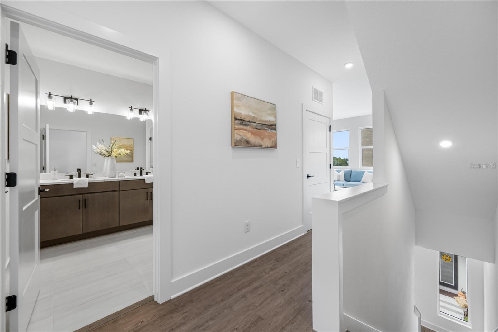 Listing photo id 30 for 315 15th Street N