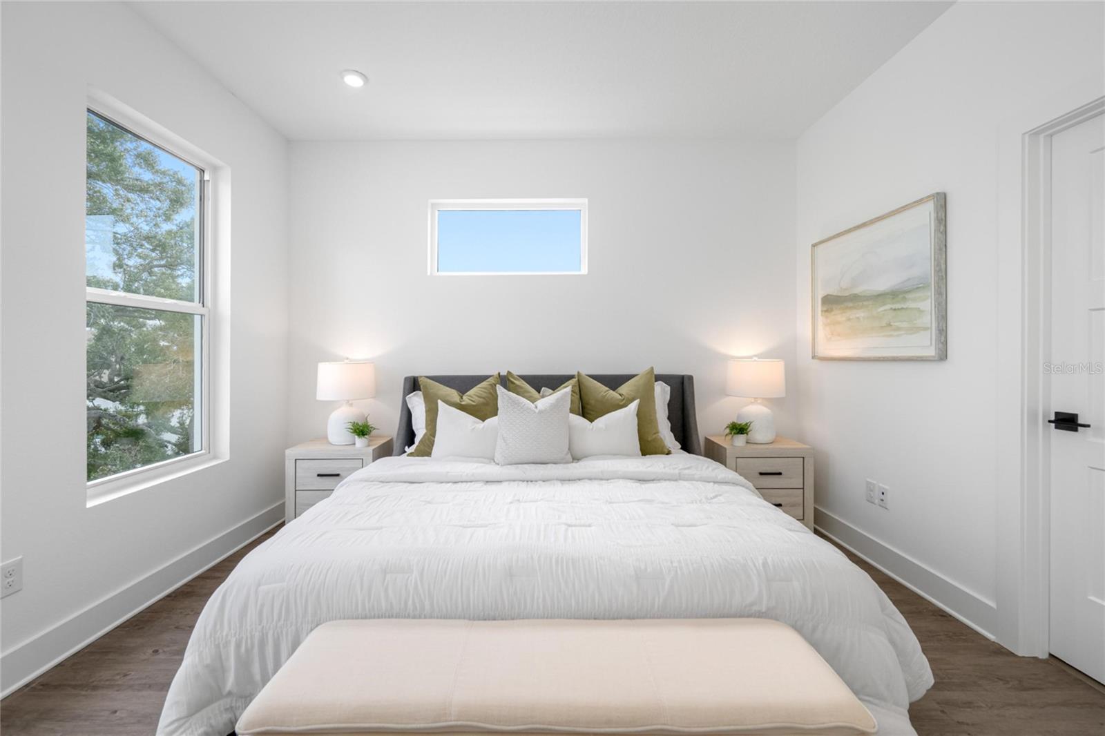 Listing photo id 33 for 315 15th Street N