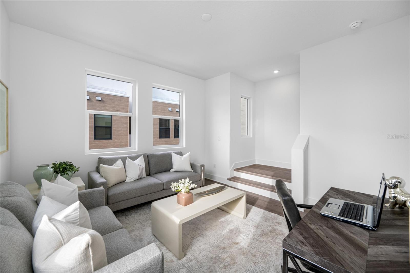 Listing photo id 42 for 315 15th Street N