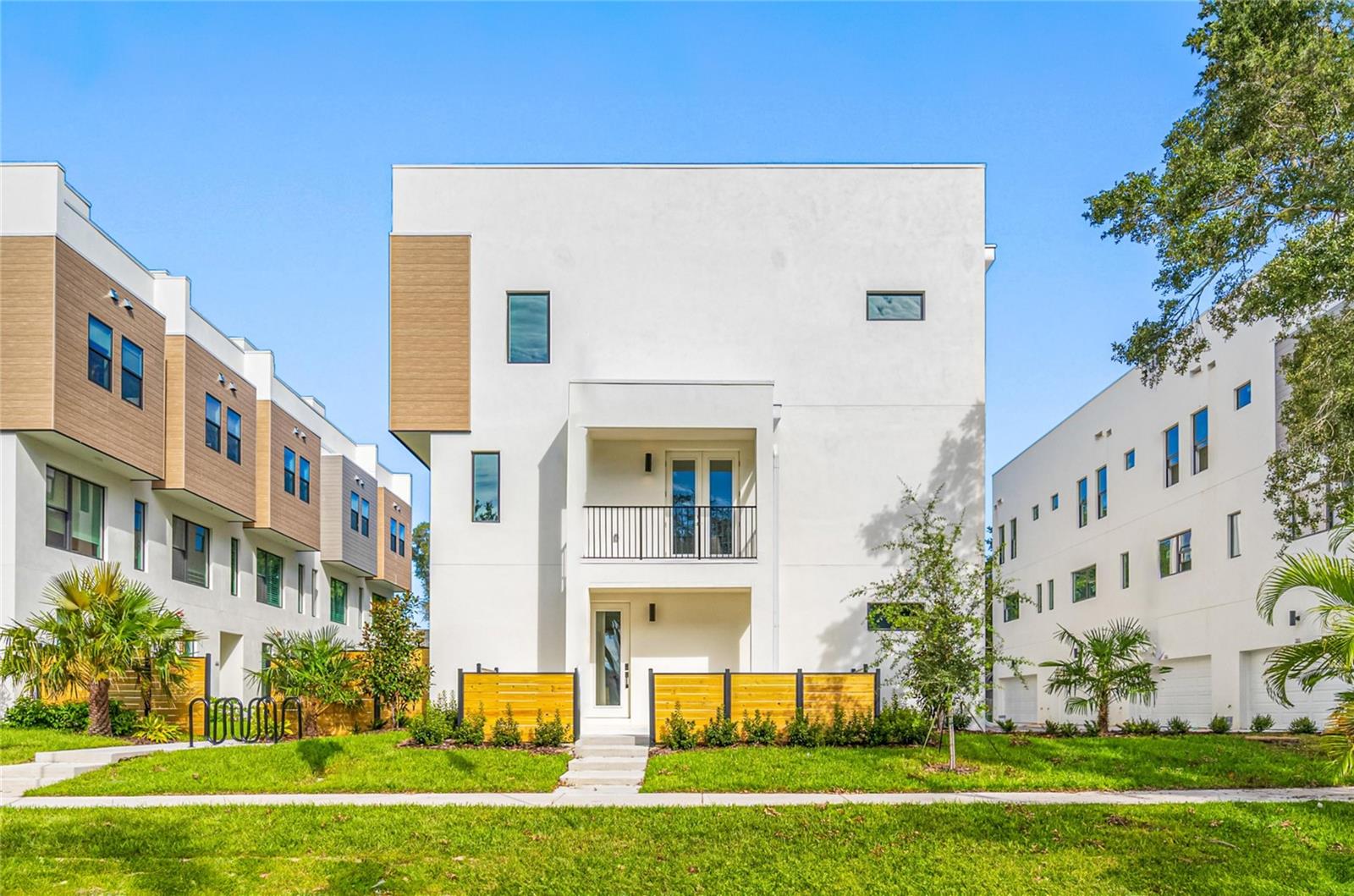 Listing photo id 51 for 315 15th Street N