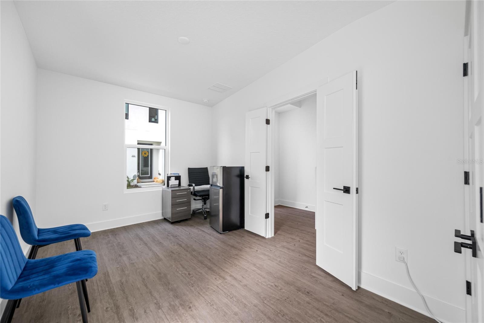 Listing photo id 6 for 315 15th Street N