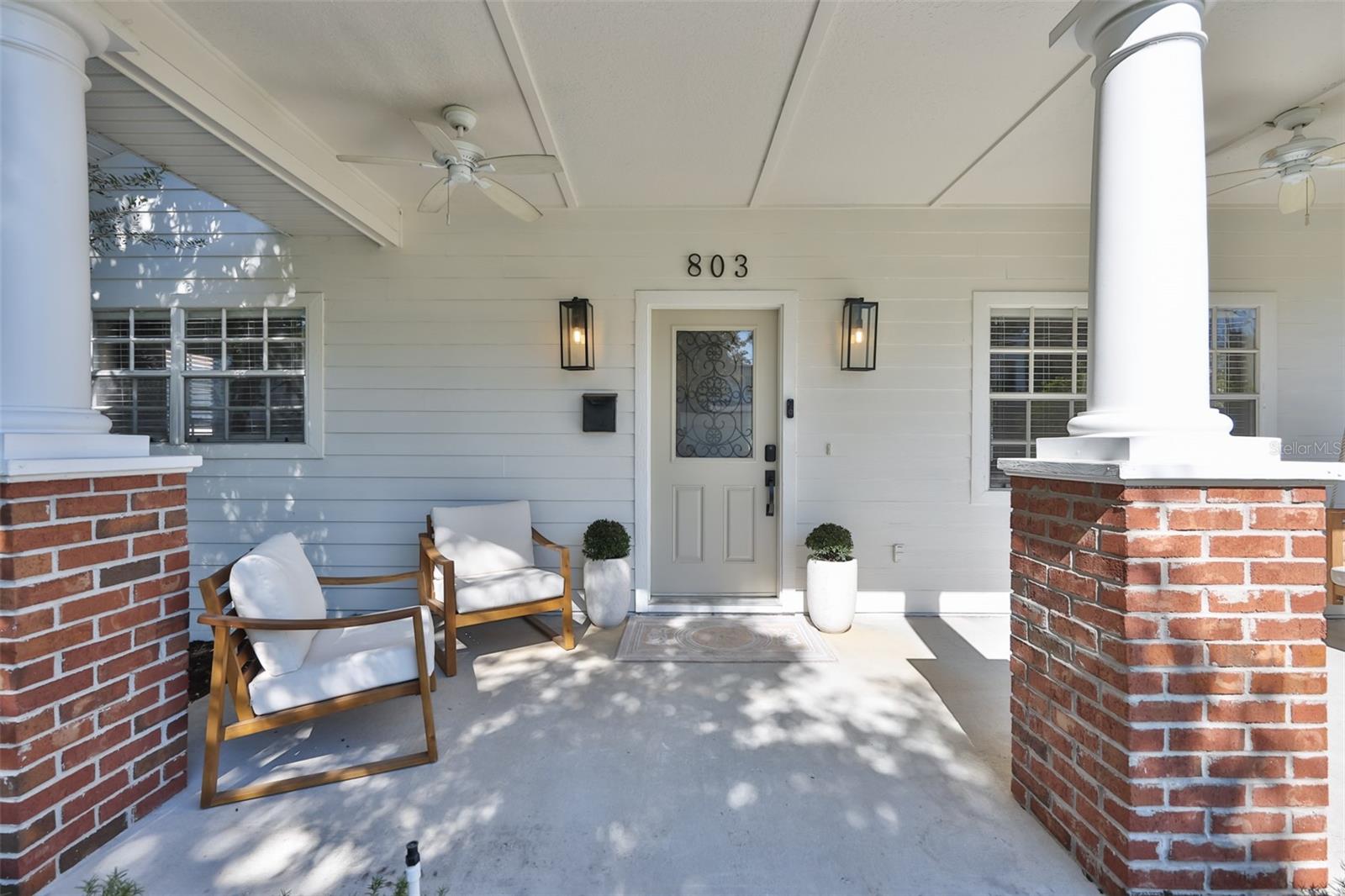 Listing photo id 0 for 803 Alfred Street