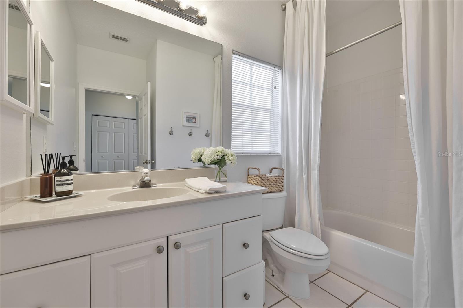 Listing photo id 20 for 803 Alfred Street