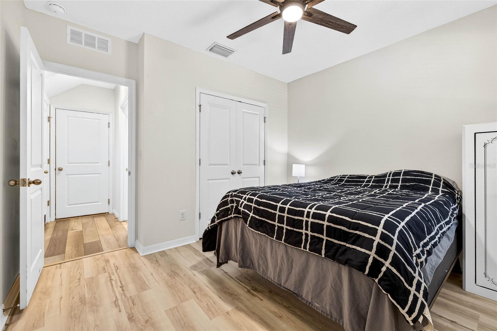 Image 23 of 59 For 6509 Wagon Trail Street