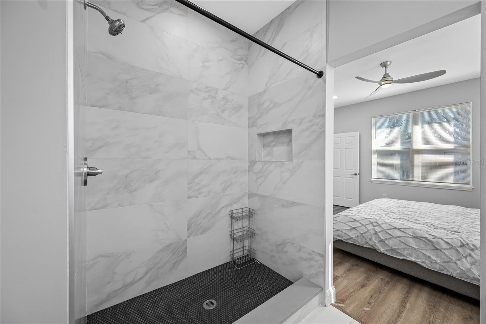 Image 20 of 37 For 2144 43rd Terrace N