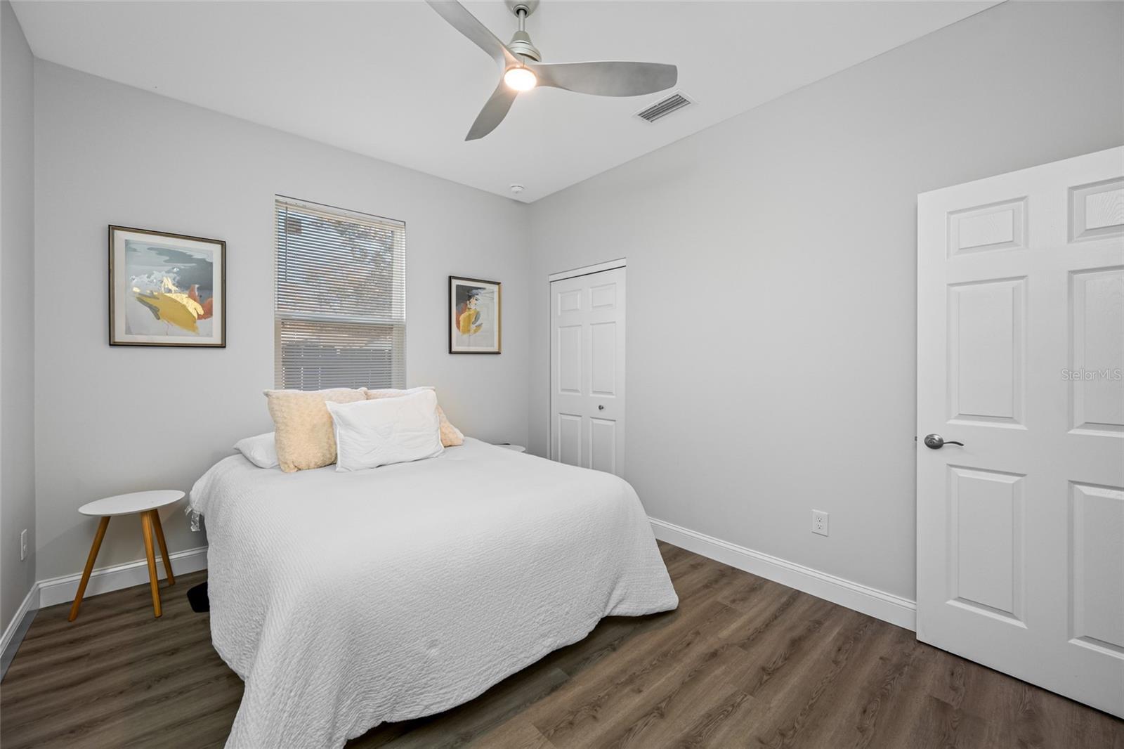 Image 23 of 37 For 2144 43rd Terrace N