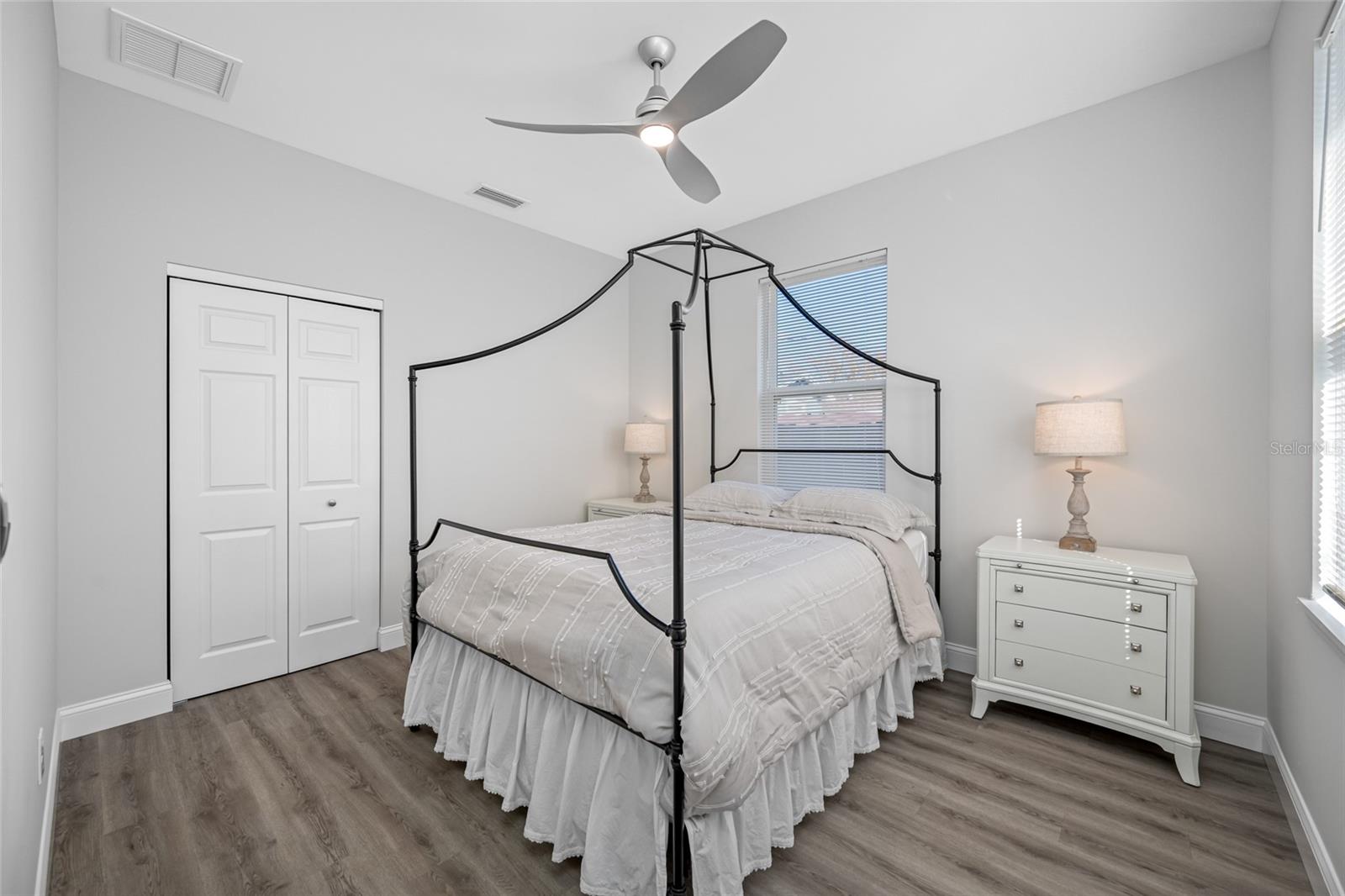 Image 29 of 37 For 2144 43rd Terrace N