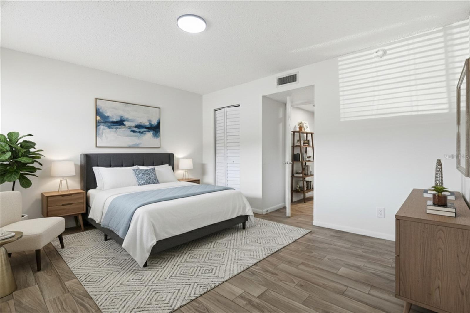 Image 12 of 23 For 6308 Newtown Circle 8a3