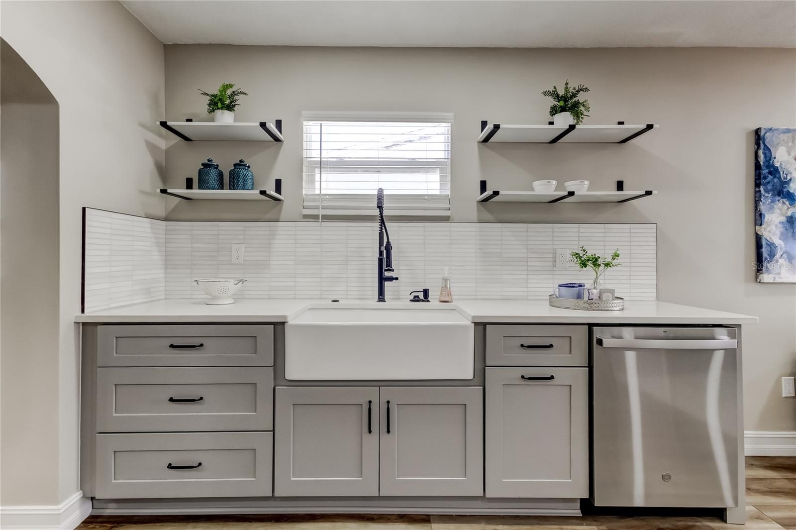 Image 10 of 33 For 3720 36th Avenue N