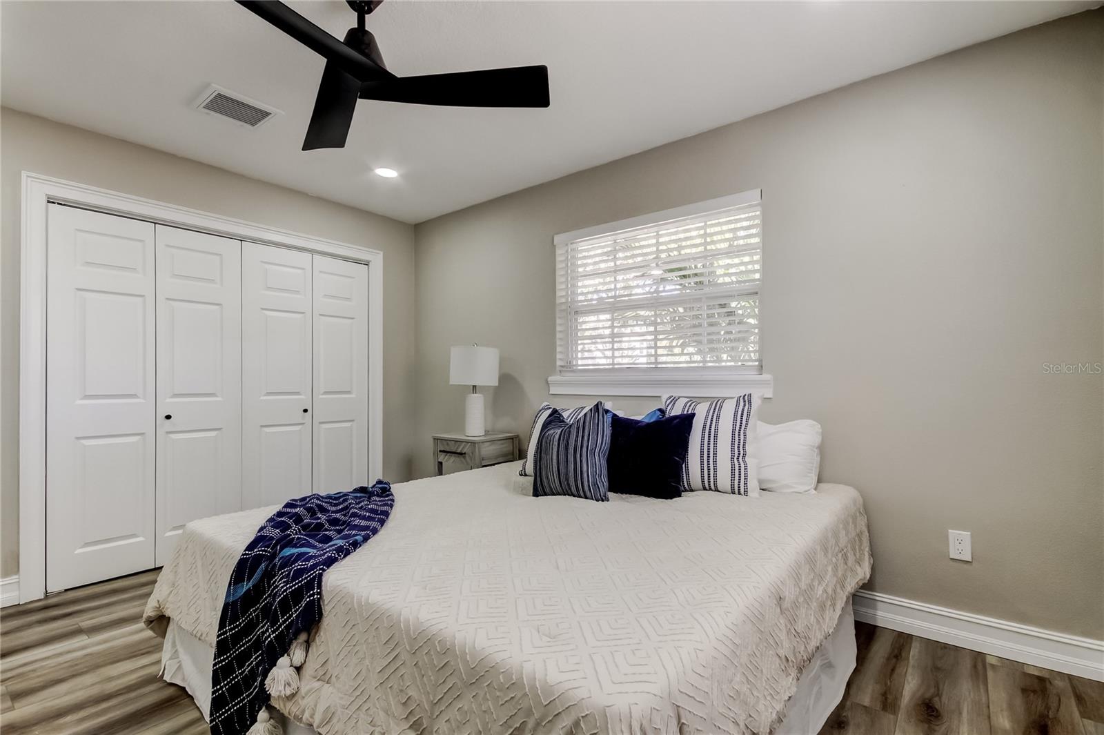 Image 20 of 33 For 3720 36th Avenue N