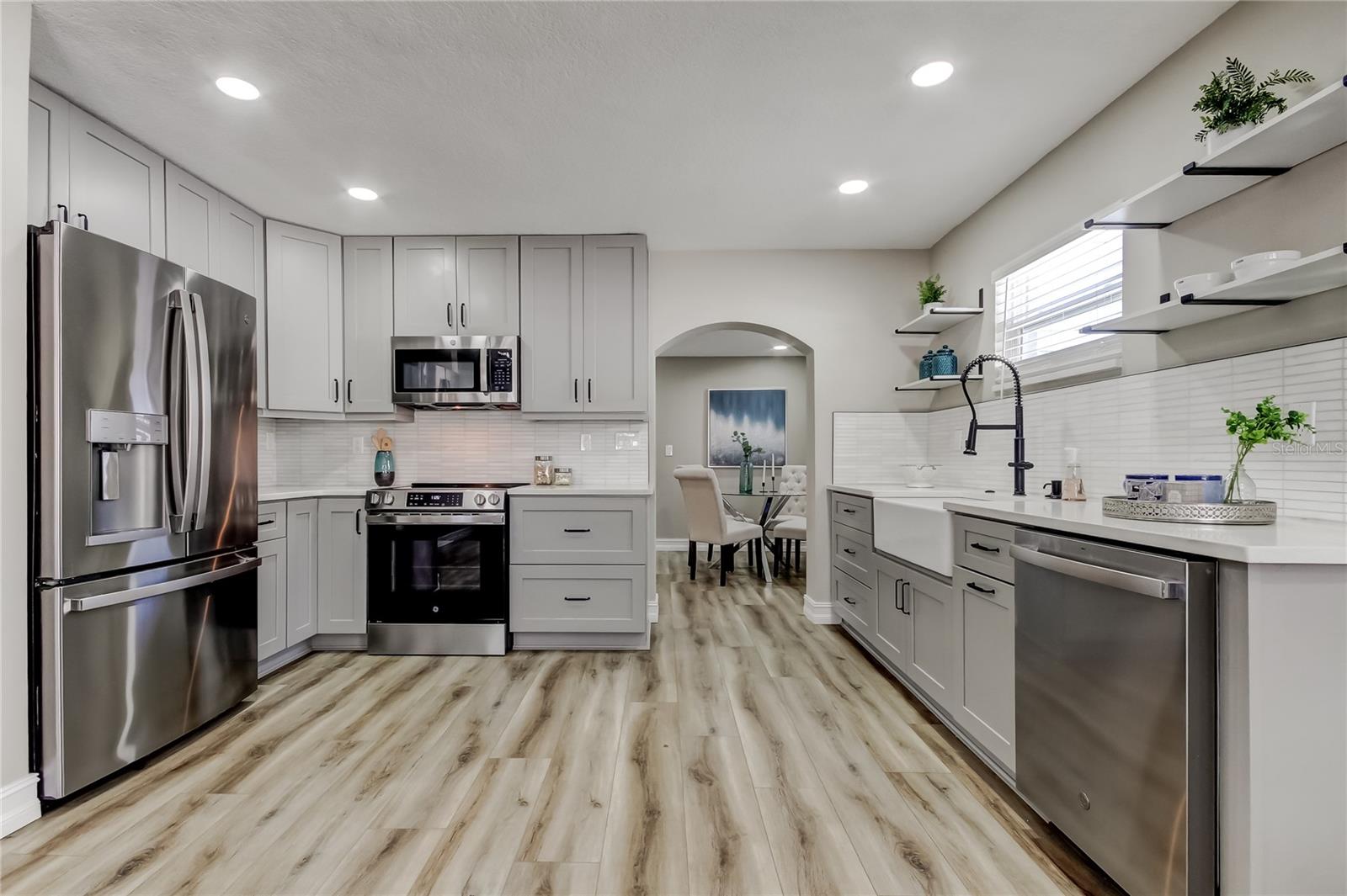 Image 7 of 33 For 3720 36th Avenue N