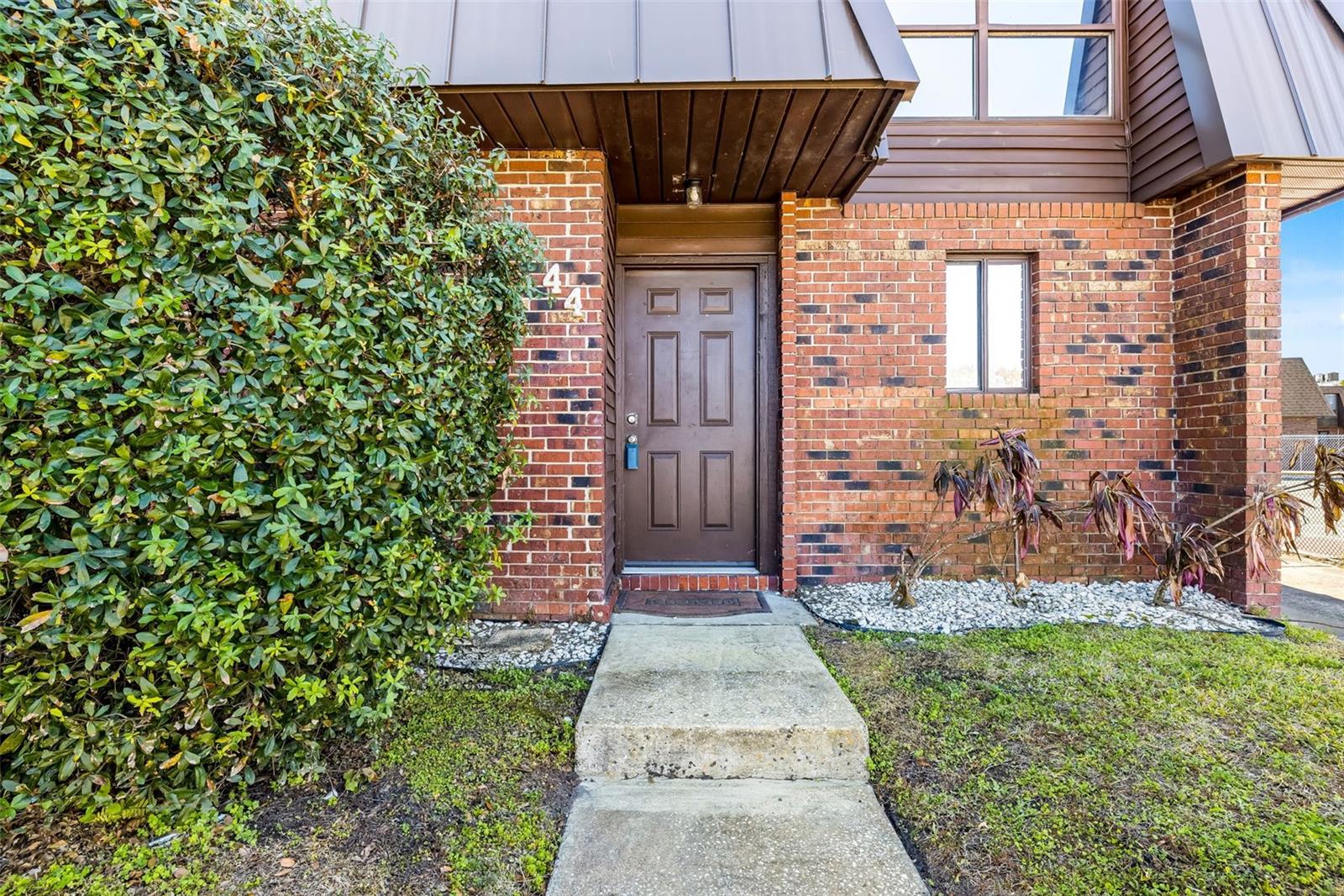 Image 2 of 29 For 1836 Crystal Lake Drive 44