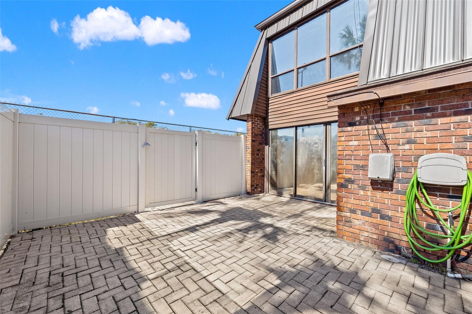 Image 22 of 29 For 1836 Crystal Lake Drive 44