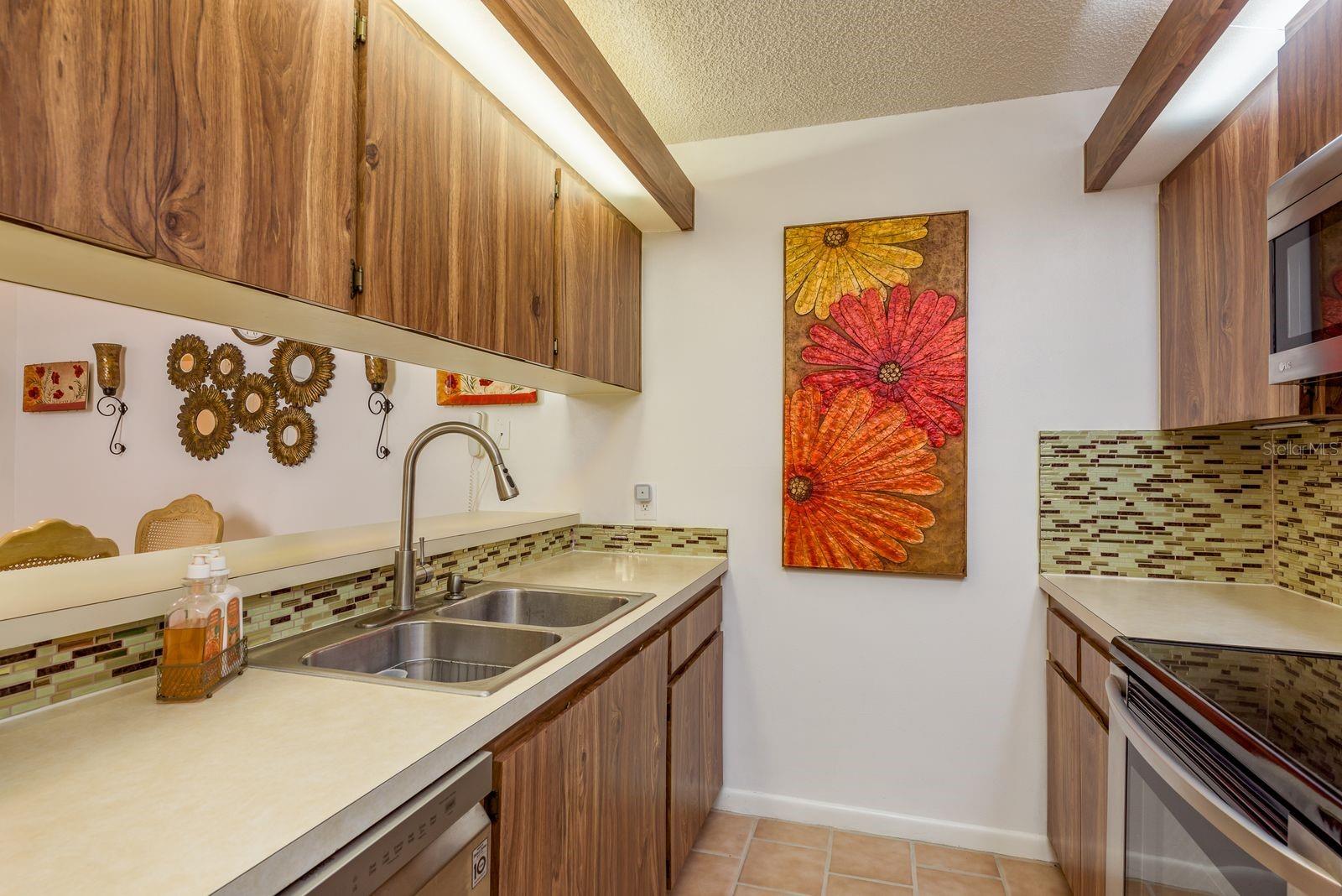 Image 13 of 42 For 2702 14th Court