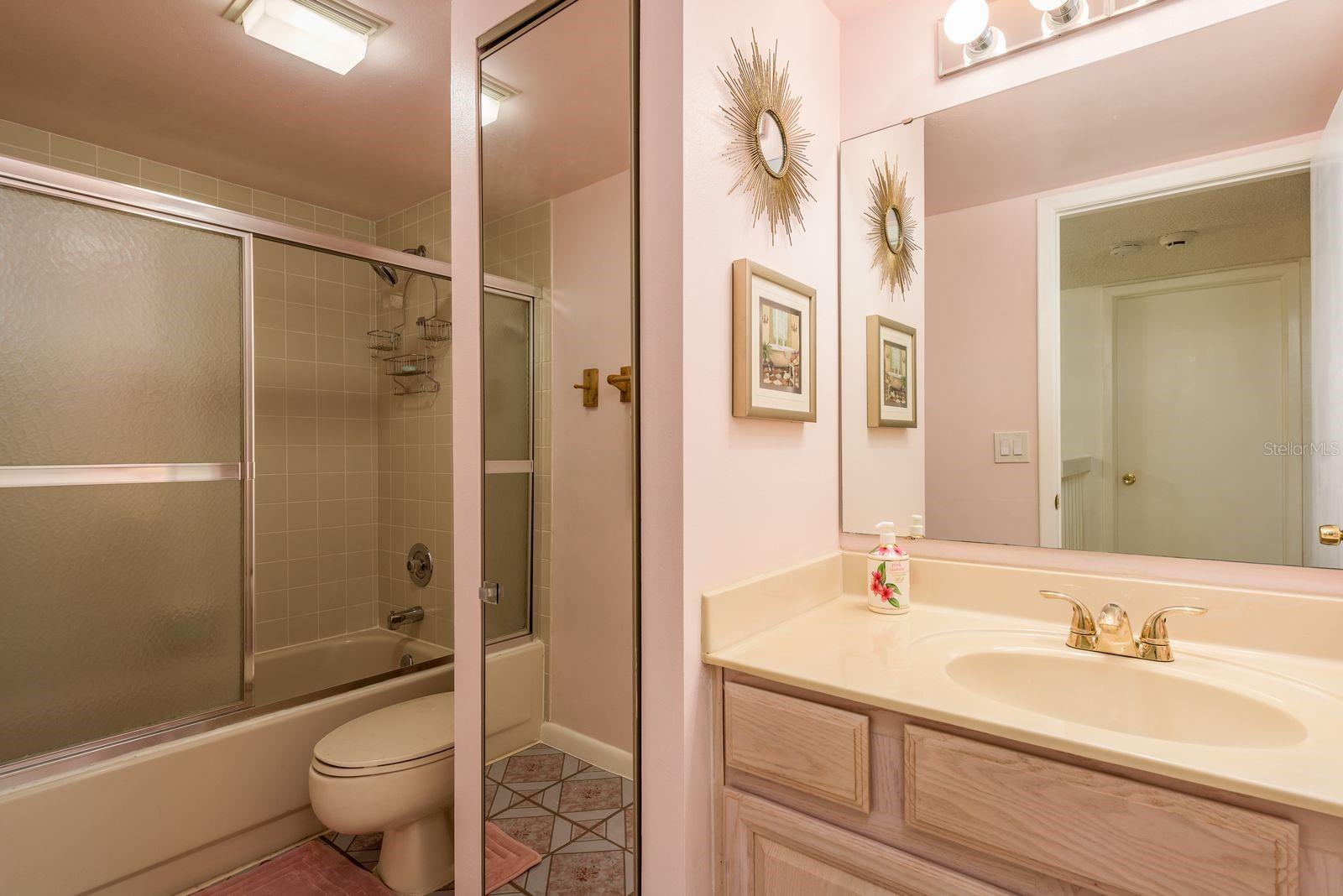 Image 19 of 42 For 2702 14th Court