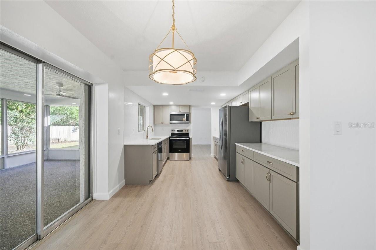 Image 22 of 46 For 16113 Tampa Street