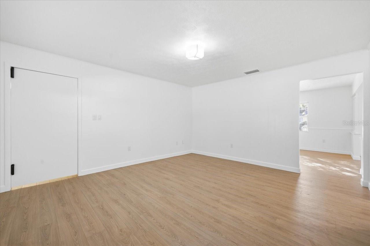 Image 24 of 46 For 16113 Tampa Street