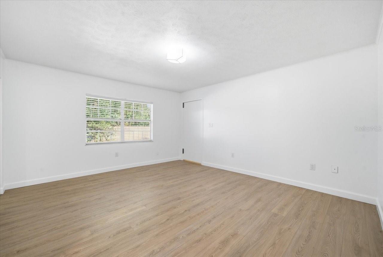 Image 26 of 46 For 16113 Tampa Street