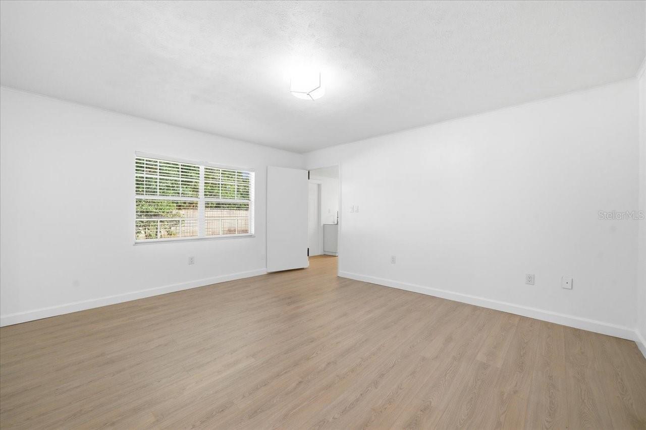 Image 27 of 46 For 16113 Tampa Street