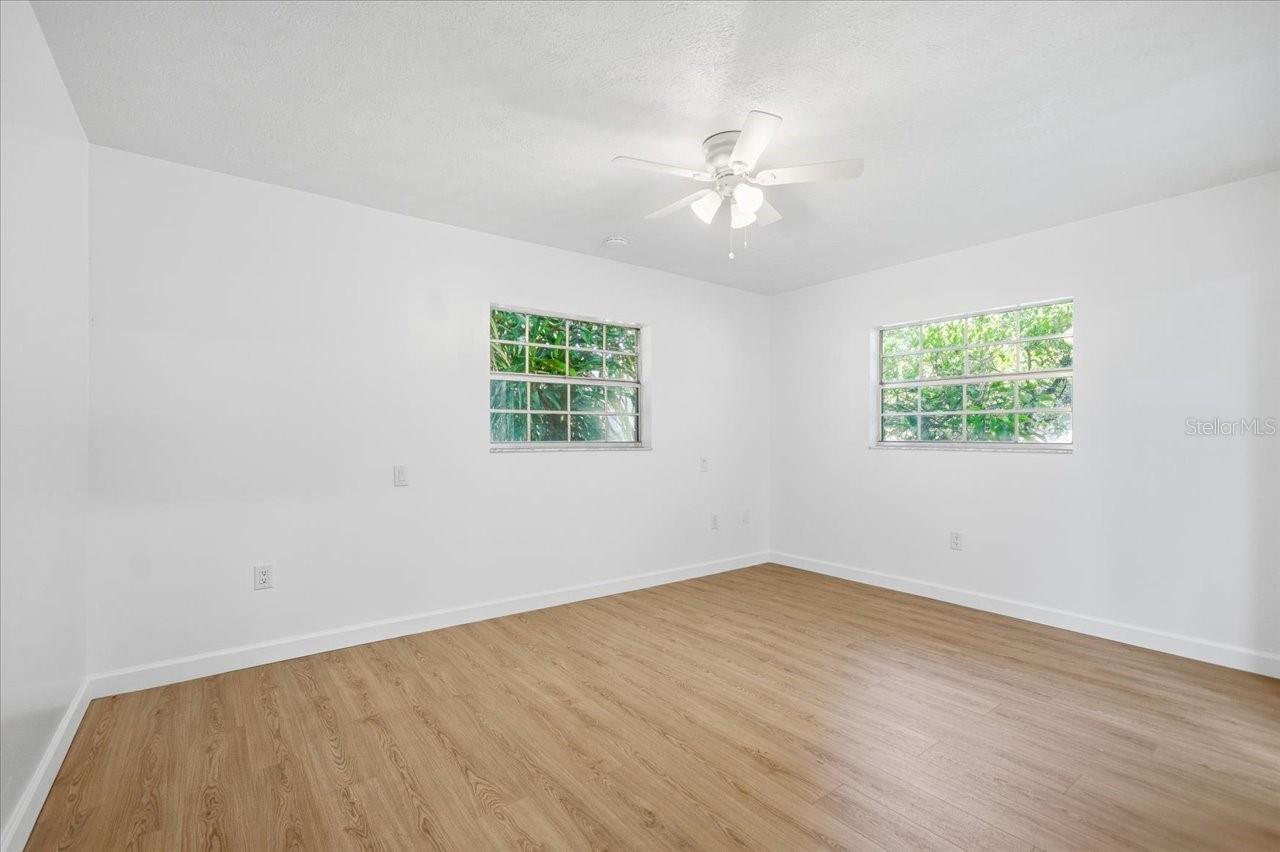 Image 31 of 46 For 16113 Tampa Street