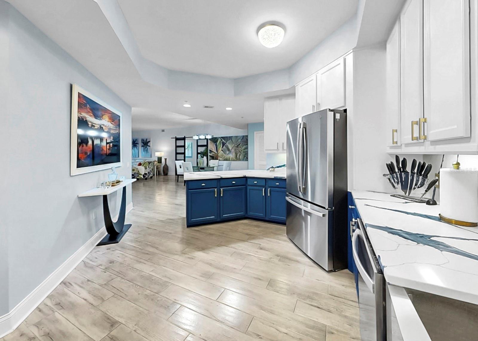 Listing photo id 13 for 12033 Gandy Boulevard N 133